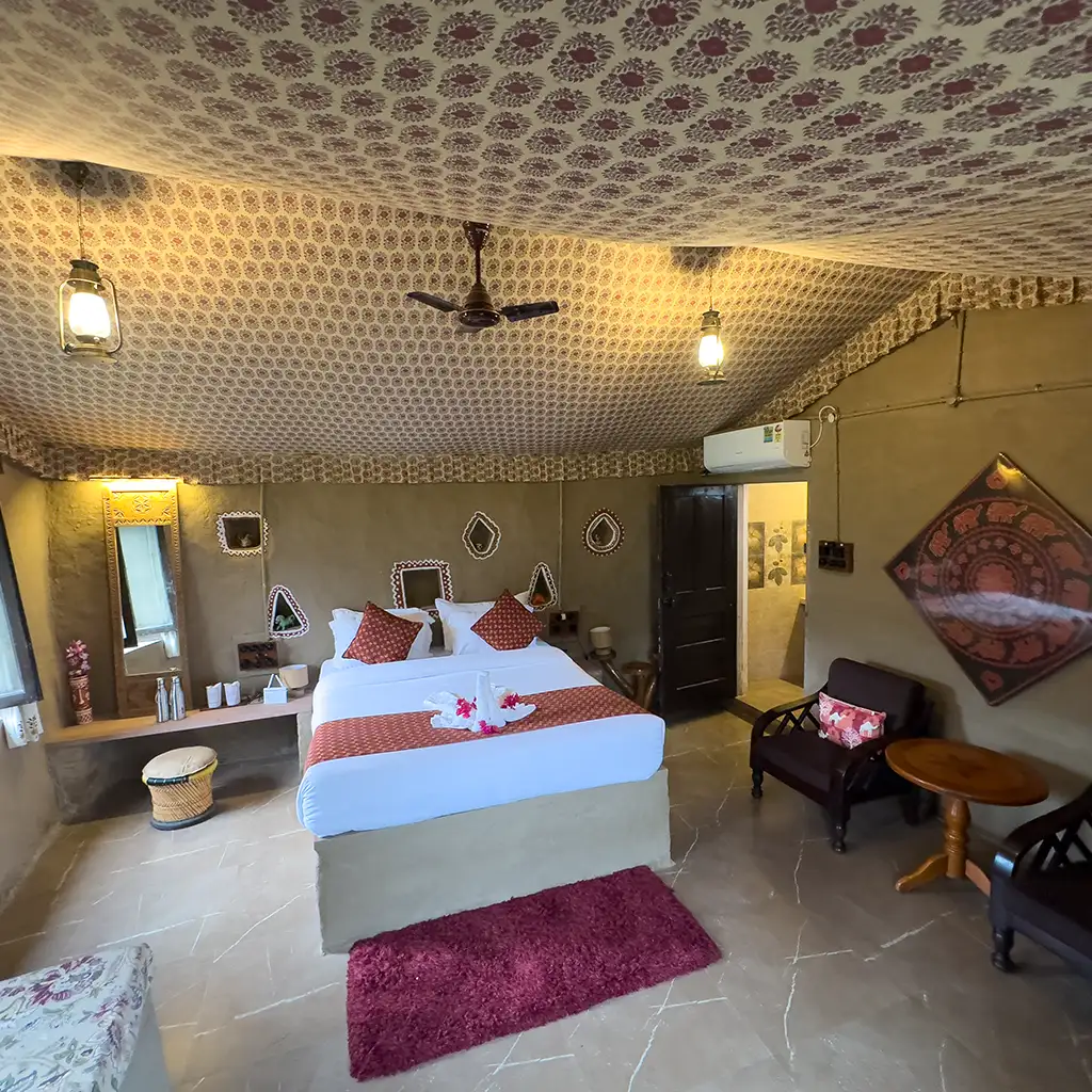 Book Luxury Mud Hut Rooms in Sariska Photo 3