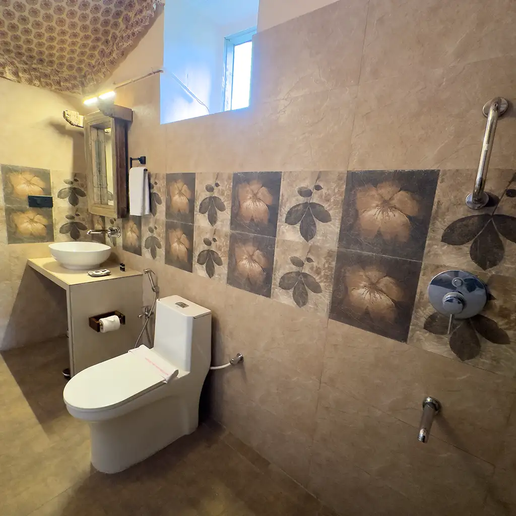 Book Luxury Mud Hut Rooms in Sariska Photo 5