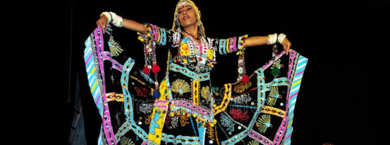 CULTURAL HERITAGE I Enjoy Local Music And Dance