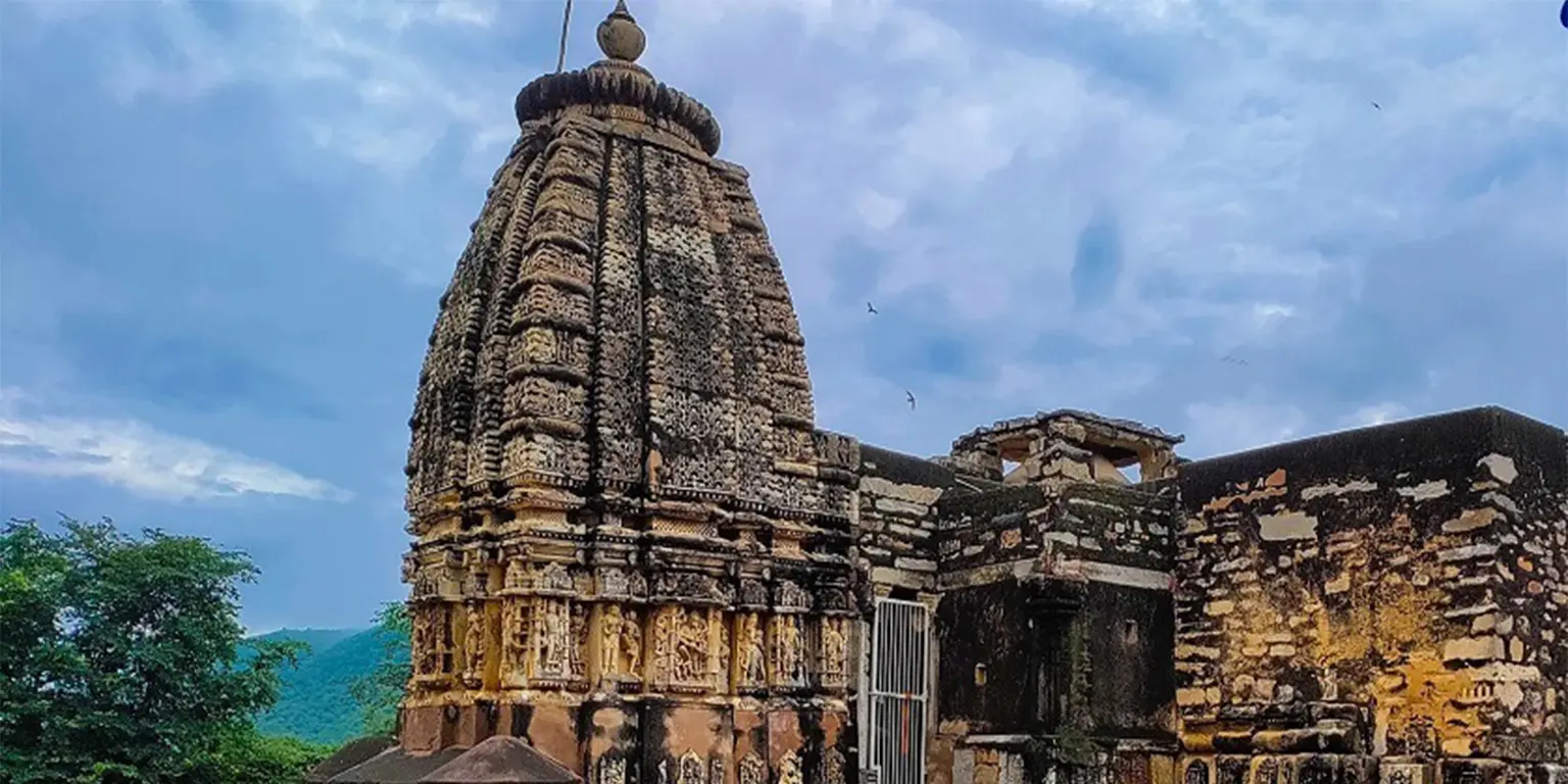 The Neelkanth Mahadev Complex