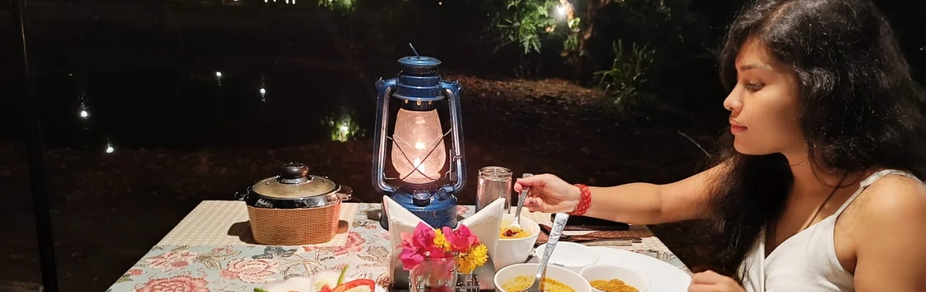 ROMANTIC DINNERS I Dine In Moonlight